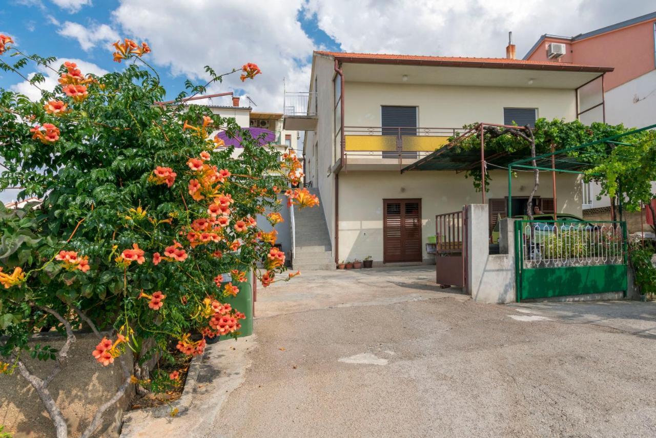 Apartment Lele Primosten Exterior photo