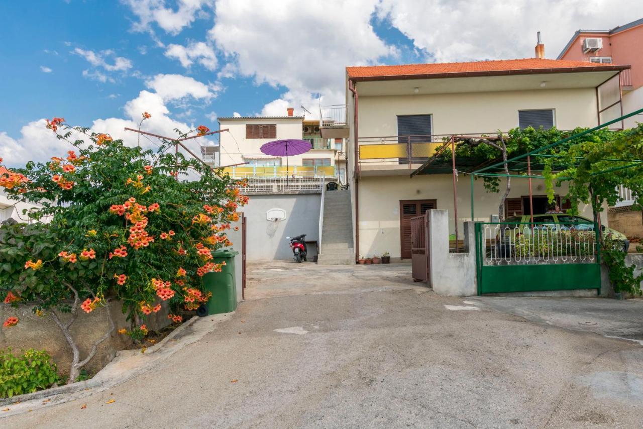 Apartment Lele Primosten Exterior photo